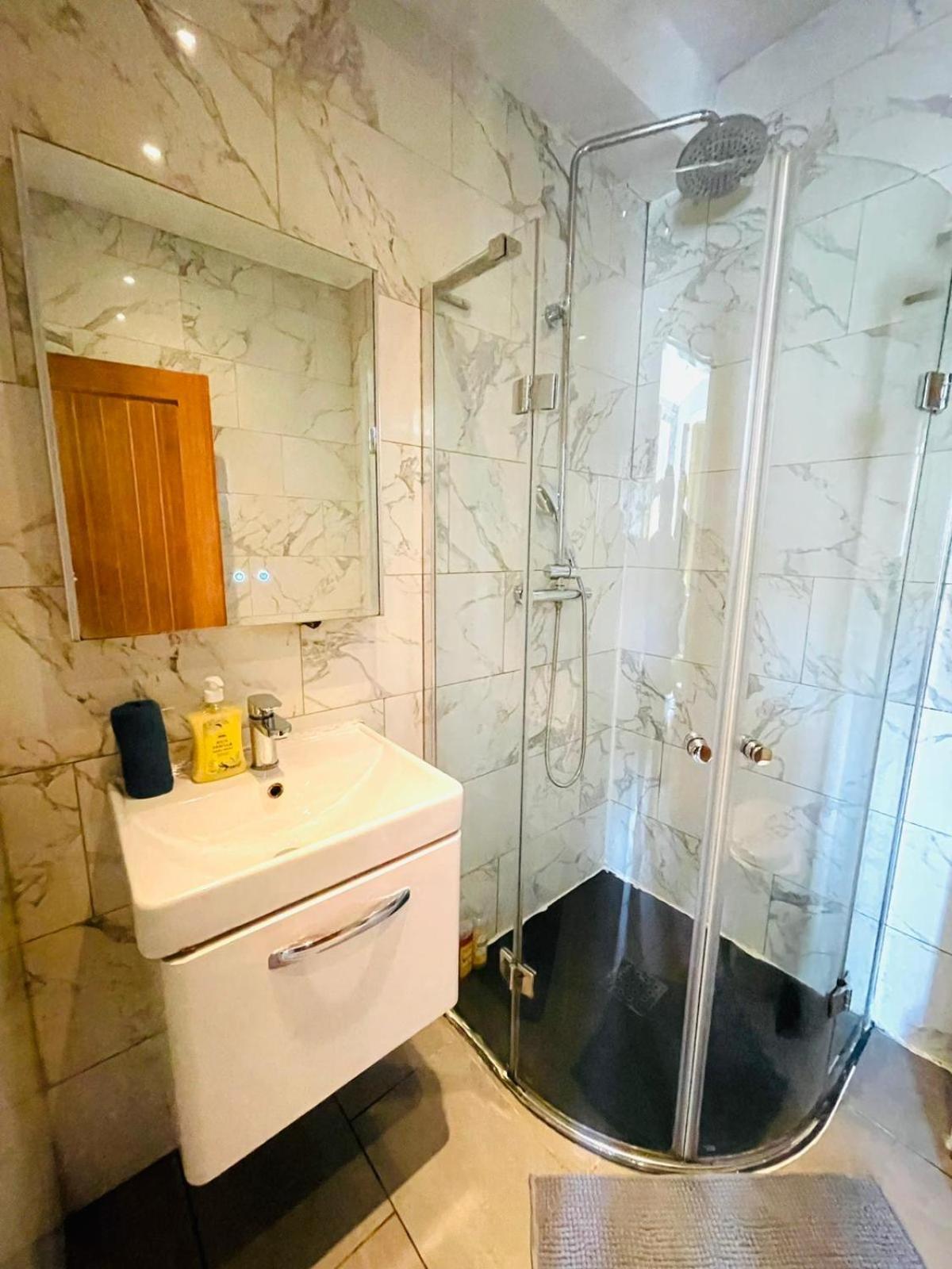 Beautiful Flat Near To Tower Bridge Apartament Londra